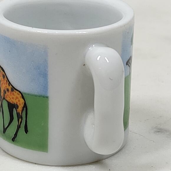 VTG Miniature Ceramic Safari Zoo Elephant Giraffes Mug Cup Collectible 1.25" - Picture 12 of 14